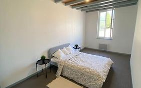 Coutras : Appartement Plein Centre Vue Riviere
